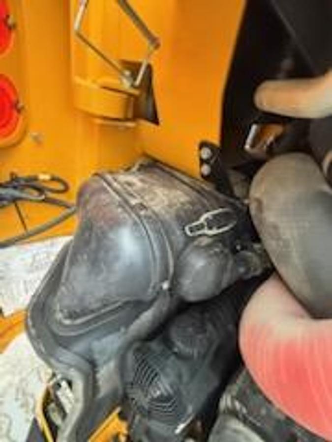 Used 2022 JCB 270T Compact Track Loader