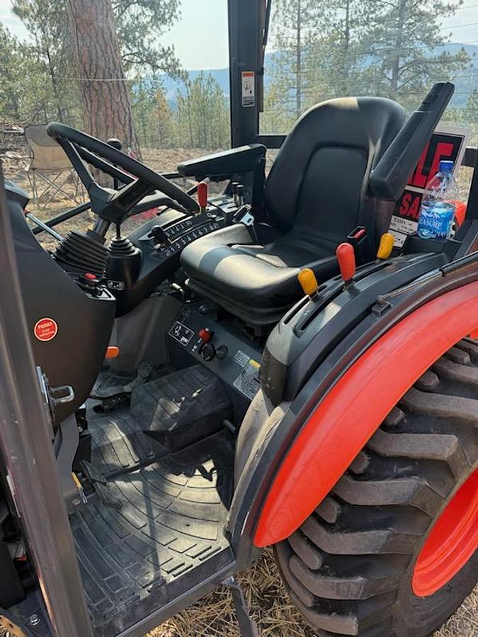 Used 2017 Kubota B3350 w/ Loader