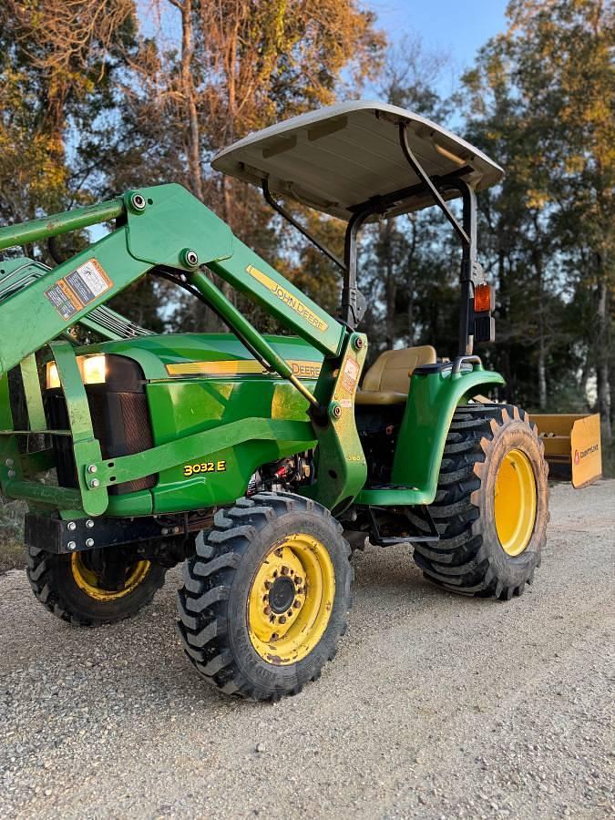 Used 2018 John Deere 3032E 4X4