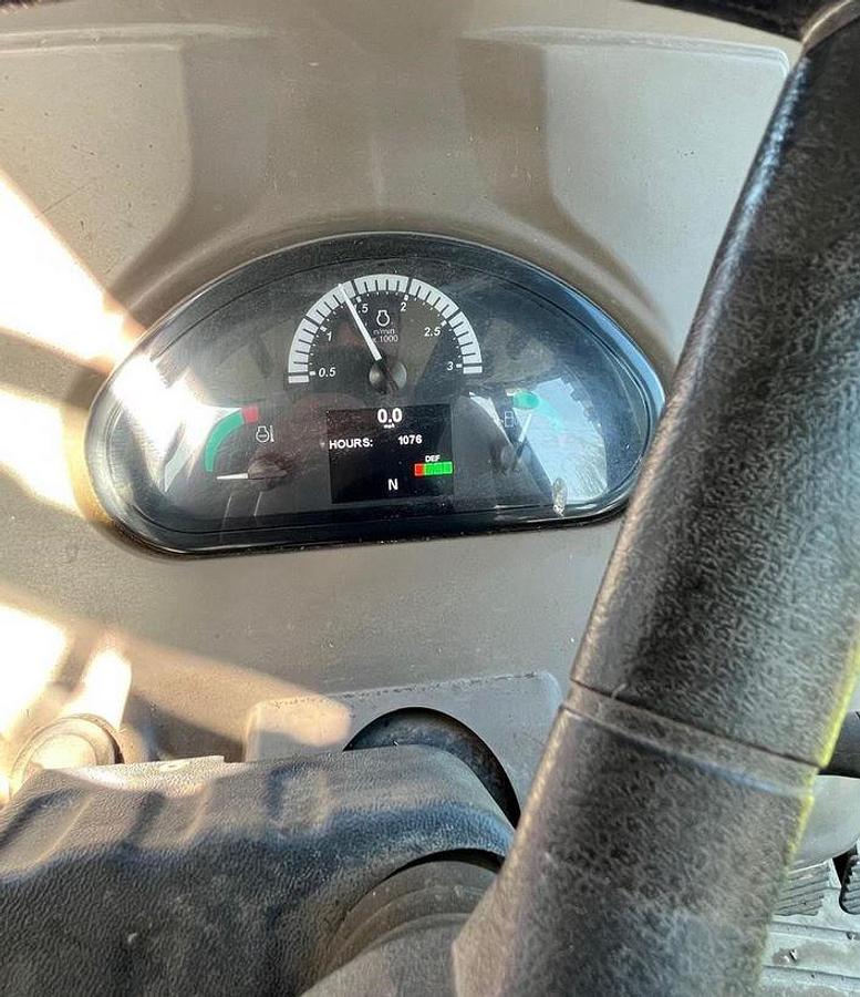 Used 2017 JOHN DEERE 5090GN Tractor