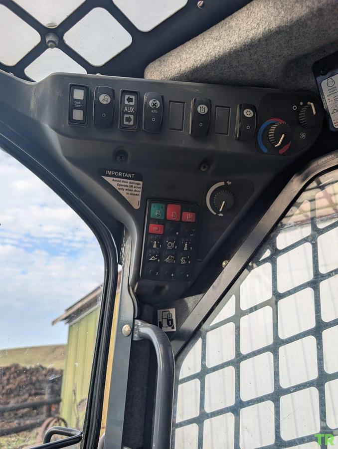 Used 2023 John Deere 331G Compact Track Loader