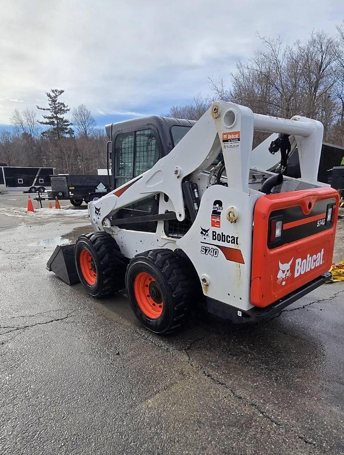 Used 2023 Bobcat S740