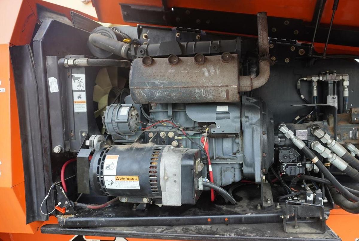 Used 2013 JLG 800S Telescopic Boom Lift