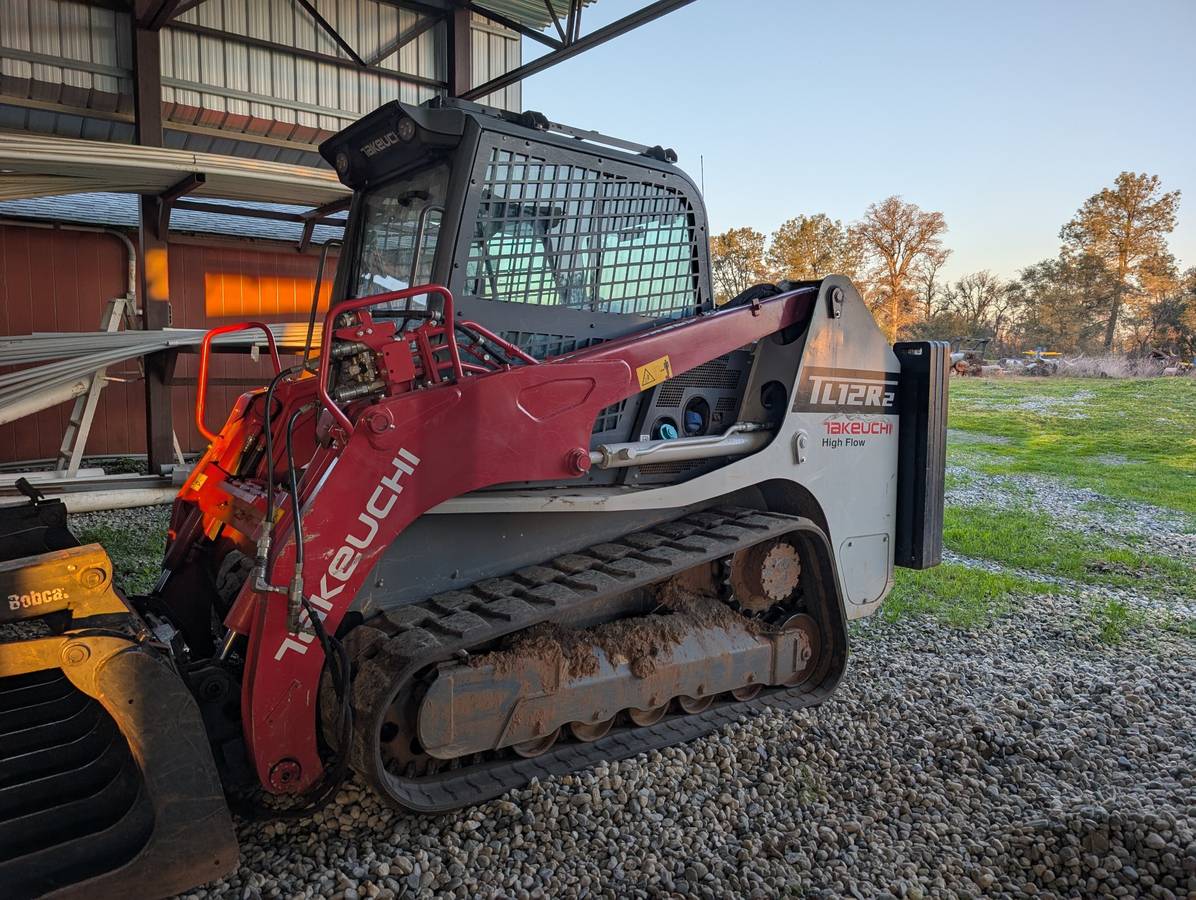 Used 2022 TAKEUCHI TL12R2 TRACK SKID STEER