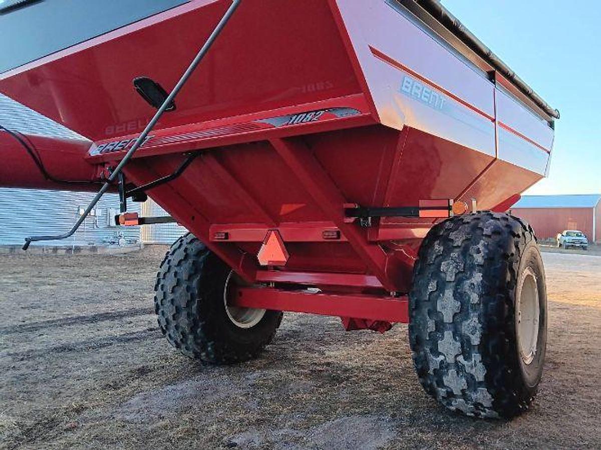 Used 2013 Brent 1082 Grain Cart