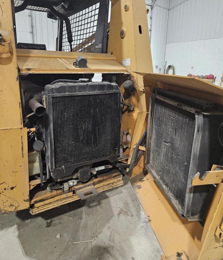 Used 2000 CASE 1845C