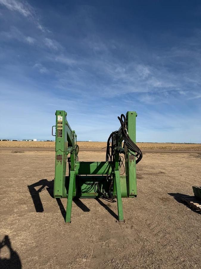 Used John Deere 280 Front End Loader