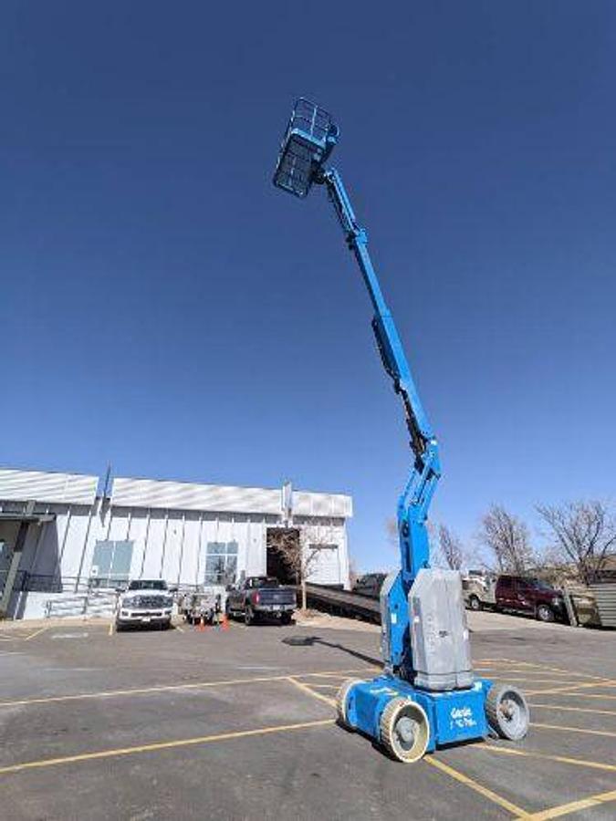 Used 2013 Genie Z-30/20N