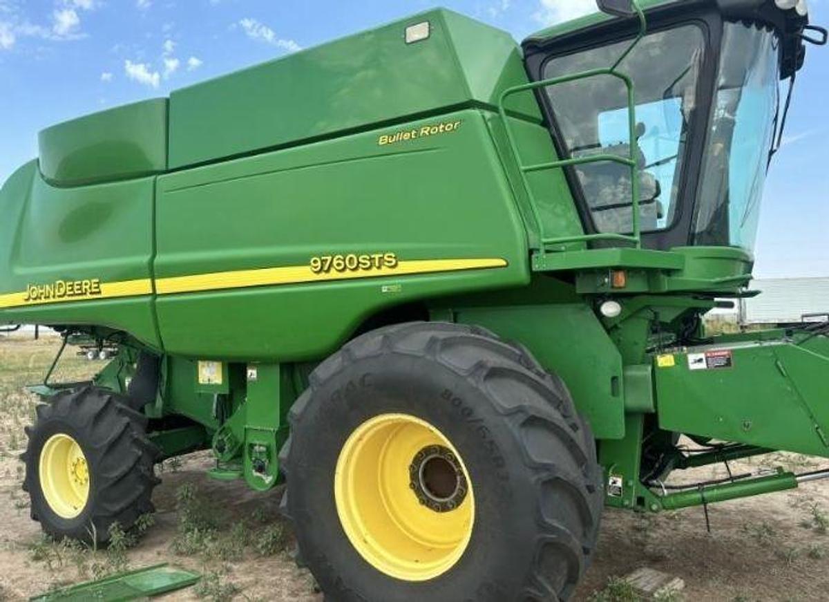 Used 2006 JOHN DEERE 9760 STS