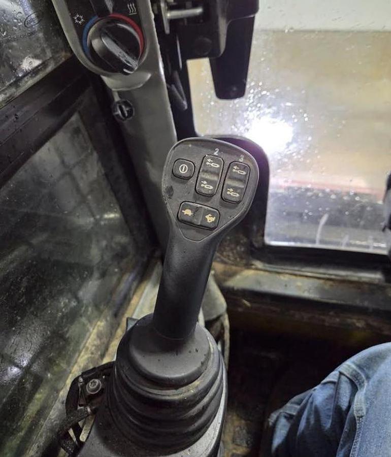 Used 2022 New Holland L334