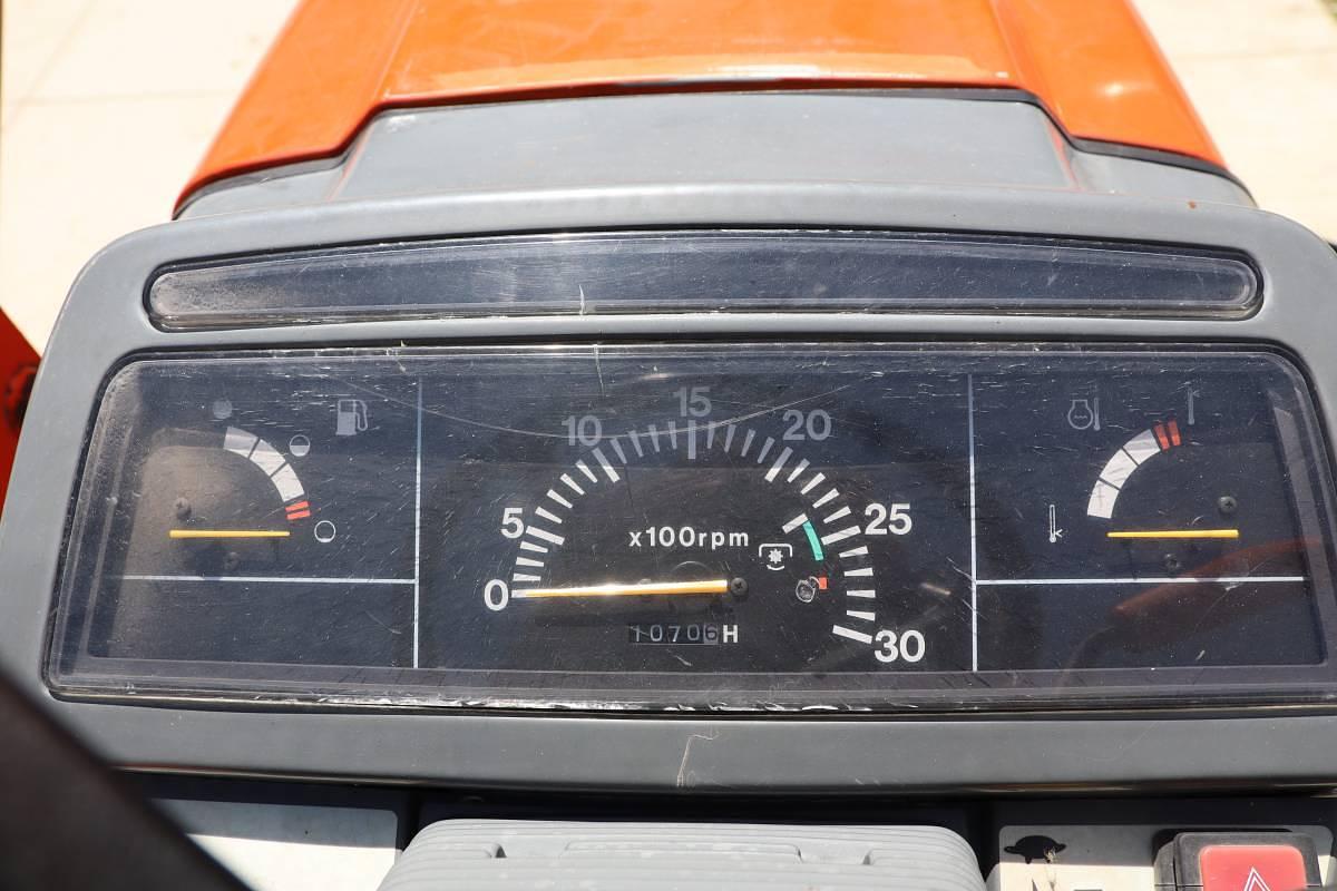 Used 2005 AGCO ST33DA
