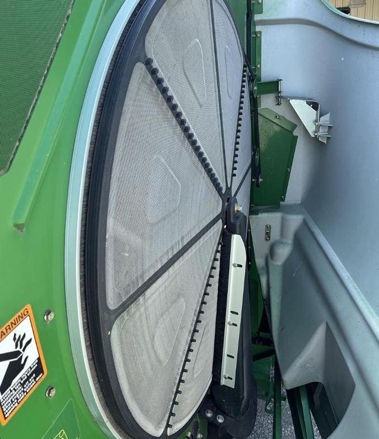 Used 2012 John Deere S670 Combine