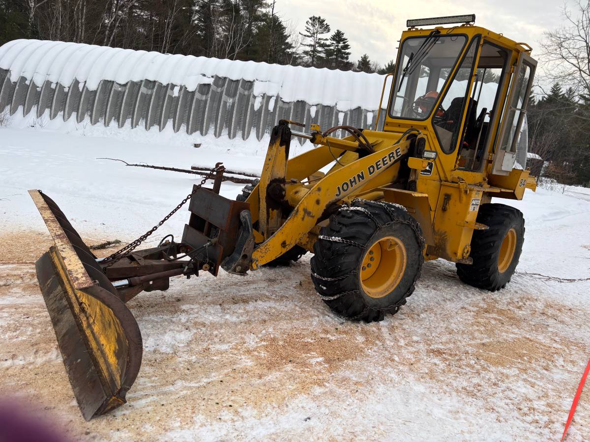 Used 1988 John Deere Loader