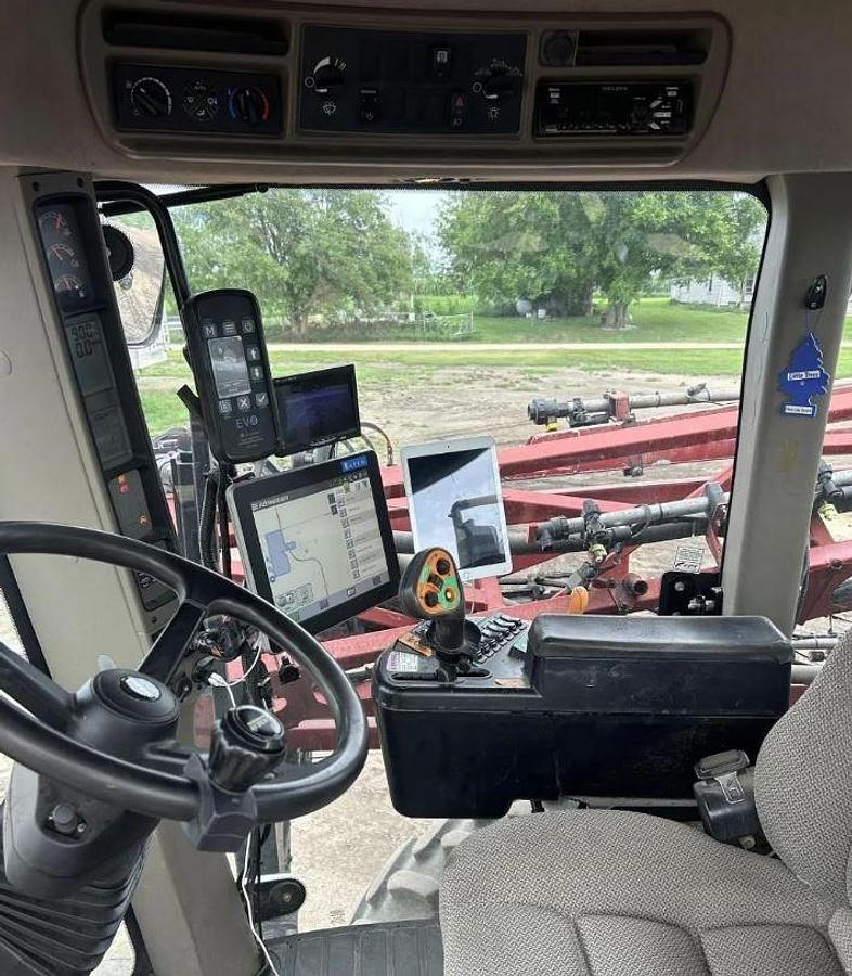 Used 2016 Case IH Patriot 4440 Self-Propelled Sprayer