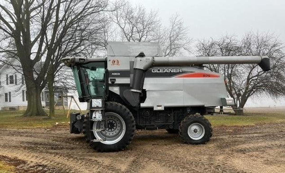 Used 2008 Gleaner R75