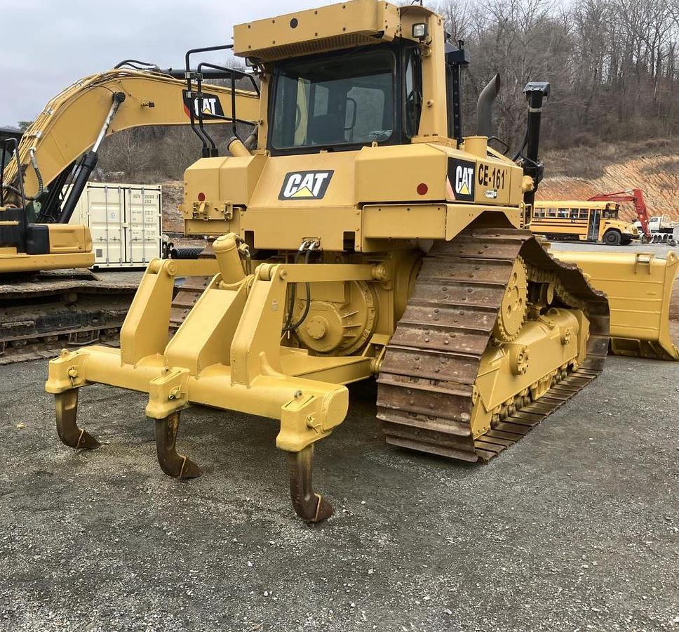 Used 2015 Caterpillar D6T