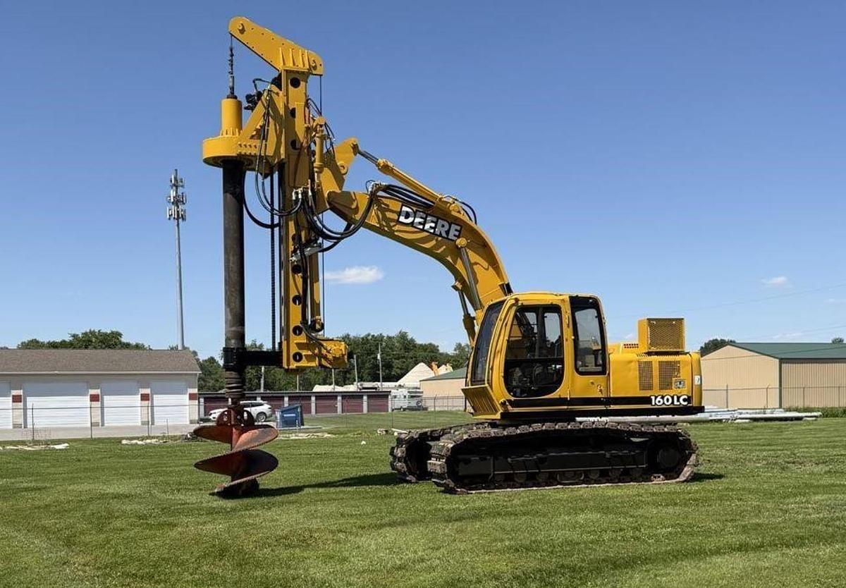 Used 2002 John Deere 160LC