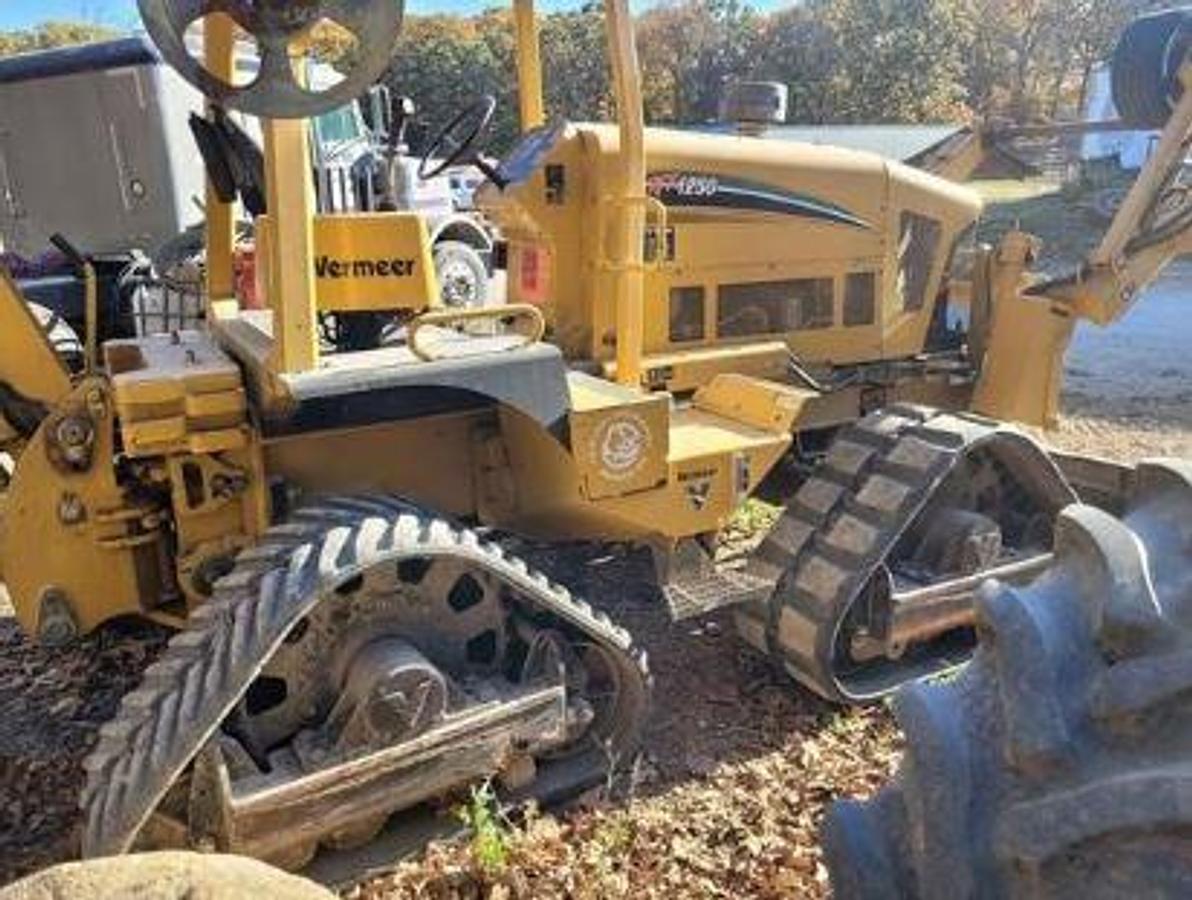 Used 2015 Vermeer RTX1250 Trencher