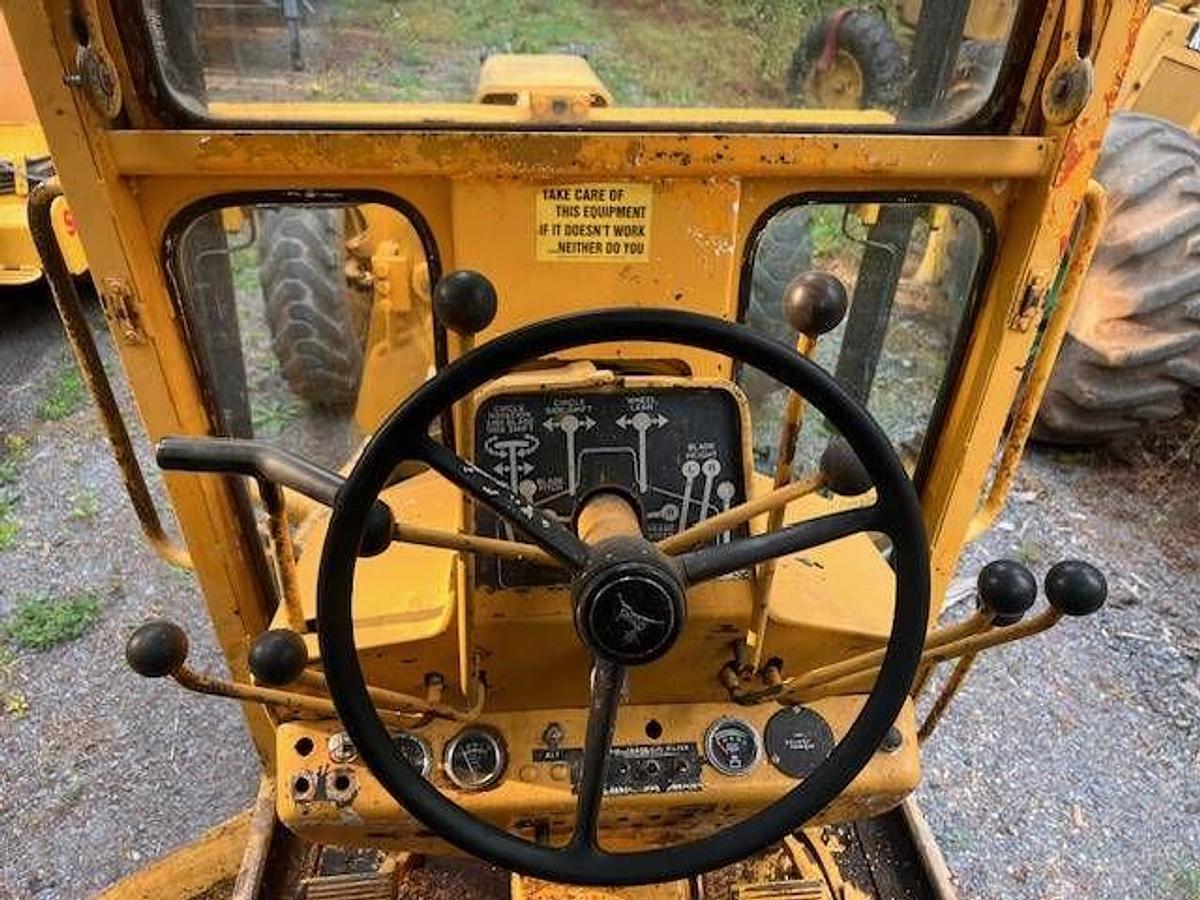 Used Unknown JOHN DEERE 5045E 570A