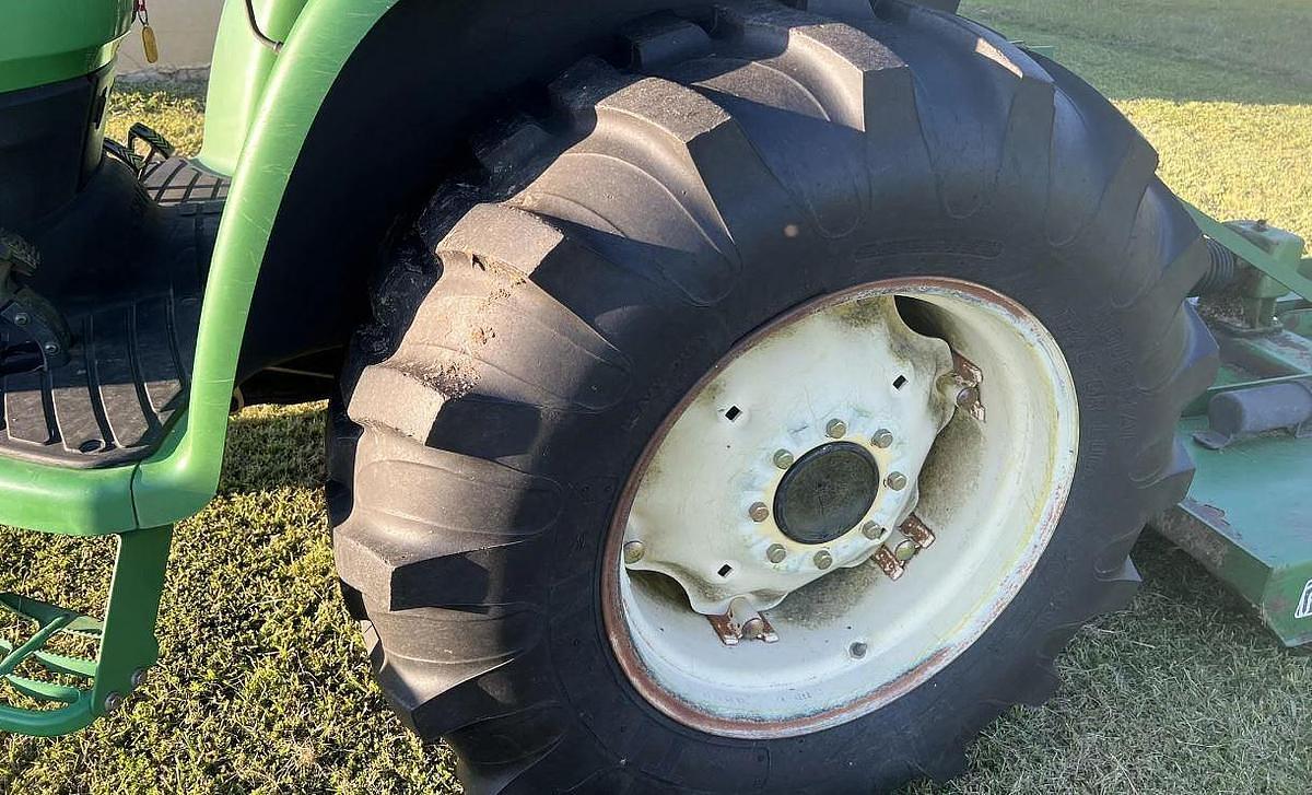 Used 2007 John Deere 4320