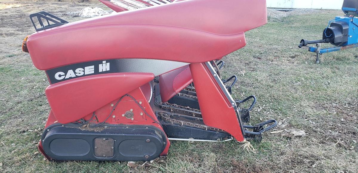 Used 2007 CASE IH 2208 Corn Head