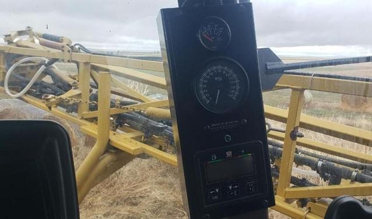 Used 2004 AG-CHEM ROGATOR 864