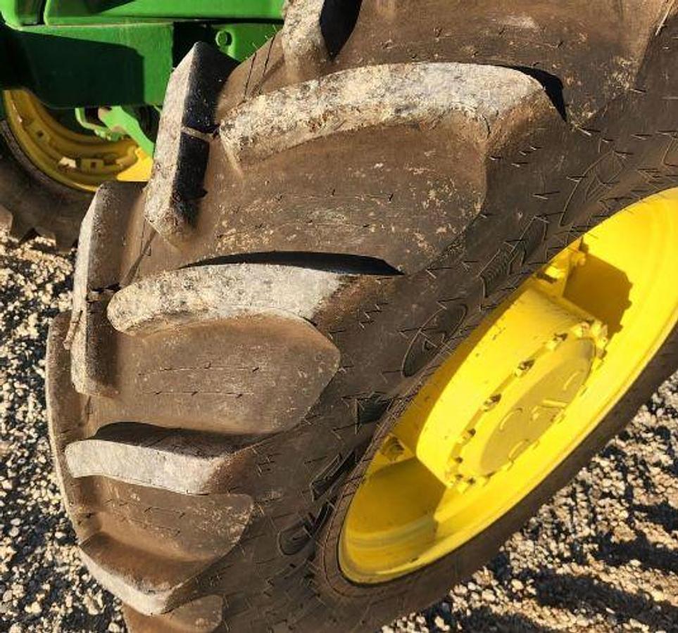Used 1985 JOHN DEERE 4850