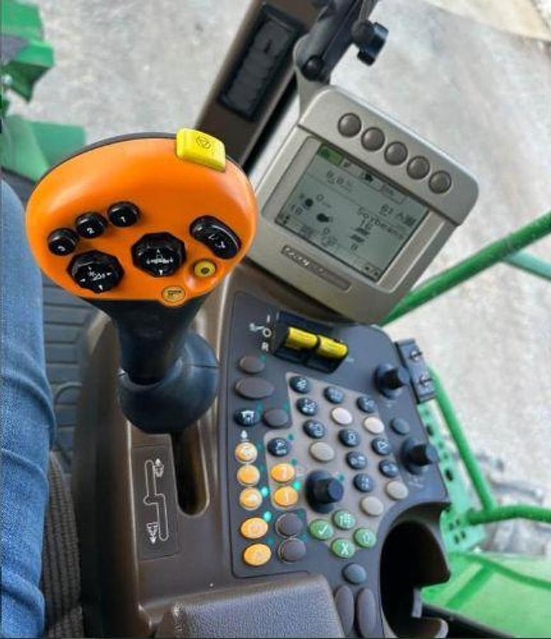 Used 2010 JOHN DEERE 9770 STS