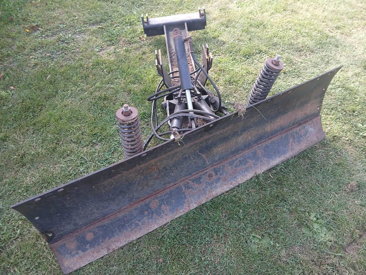 Used 1995 John Deere 955 Tractor