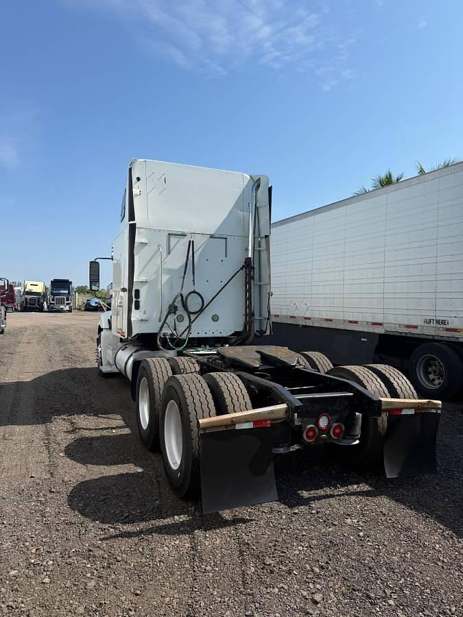Used 2010 Freightliner Columbia