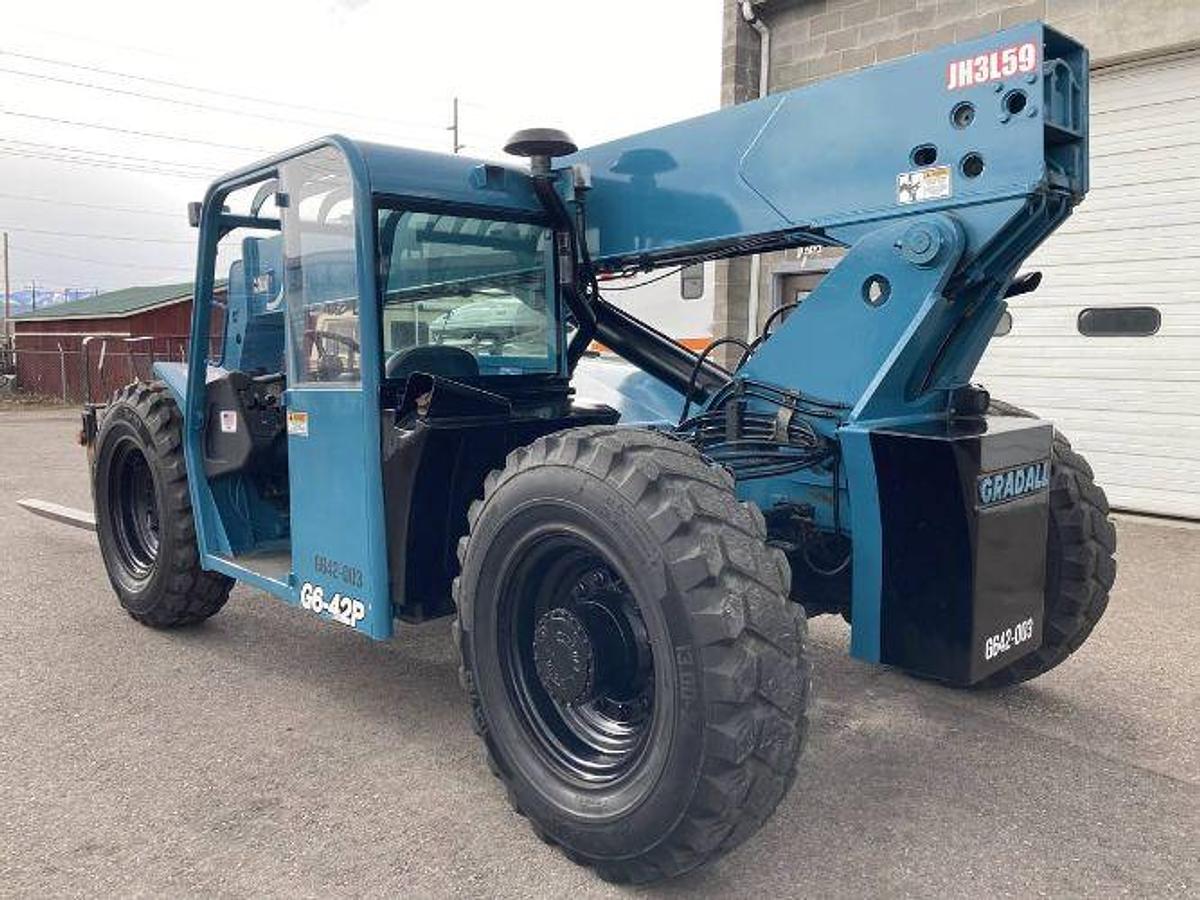 Used 2003 Gradall G6-42P