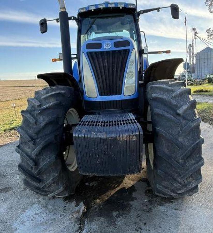 Used 2008 NEW HOLLAND T8050