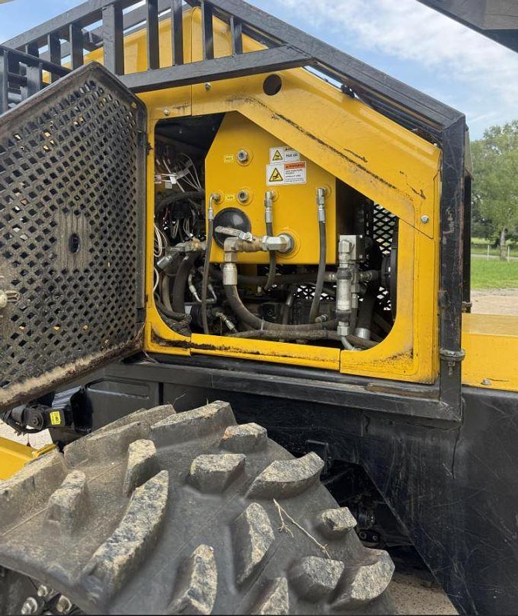 Used 2023 Jarraff Quad Track