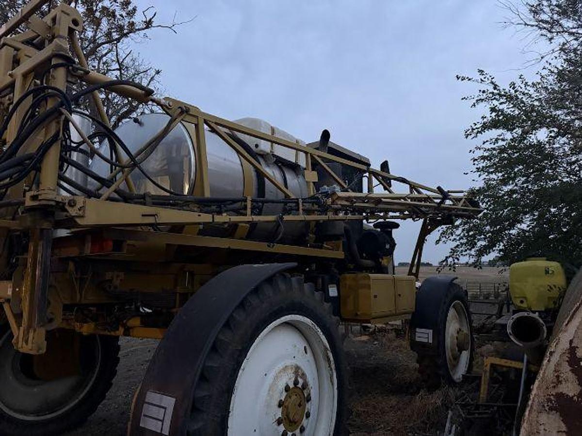 Used 2004 AG-Chem Rogator 1064