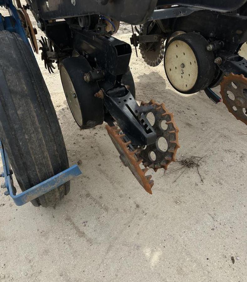 Used 1999 Kinze 2600