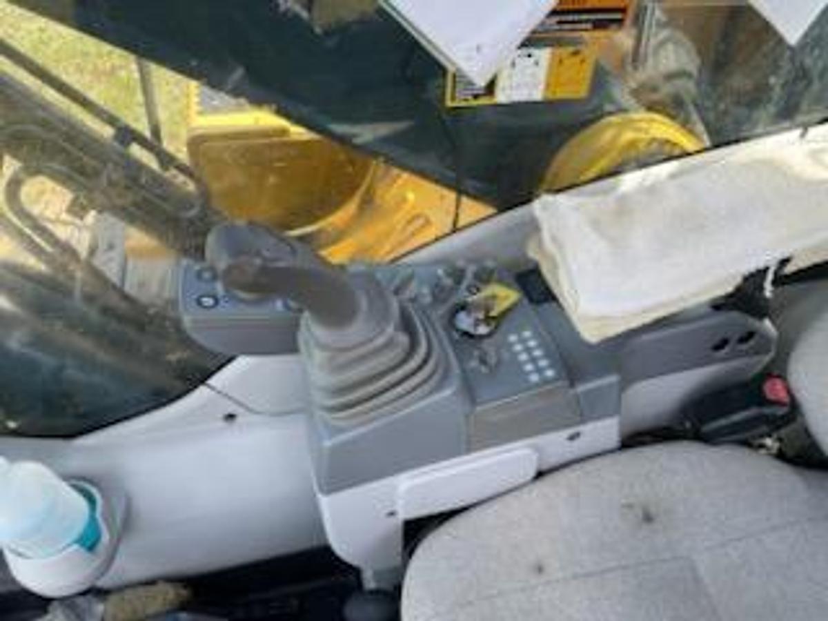 Used 2016 John Deere 210G LC