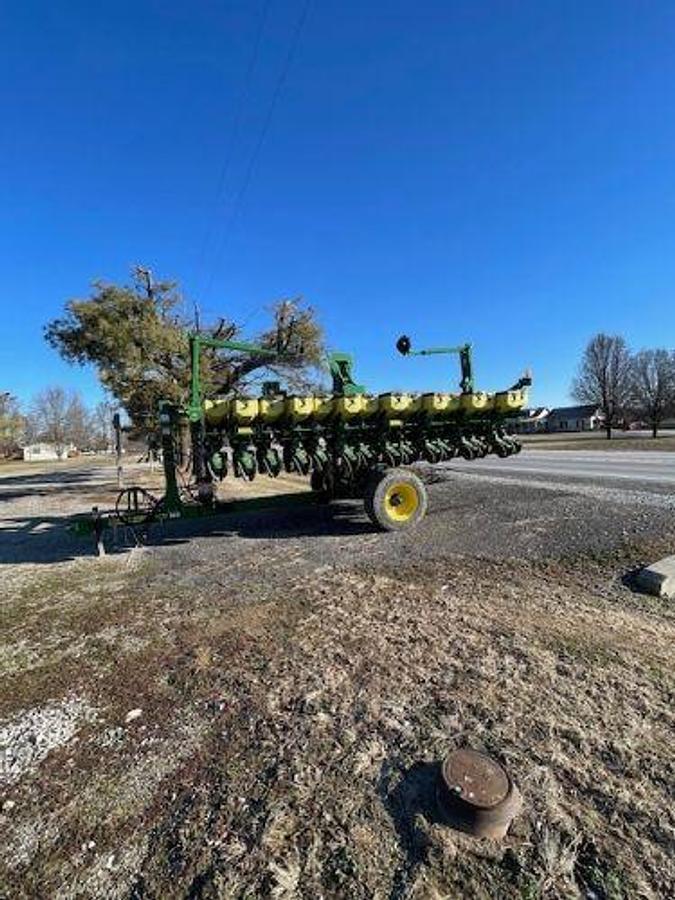 Used 2022 John Deere 1745