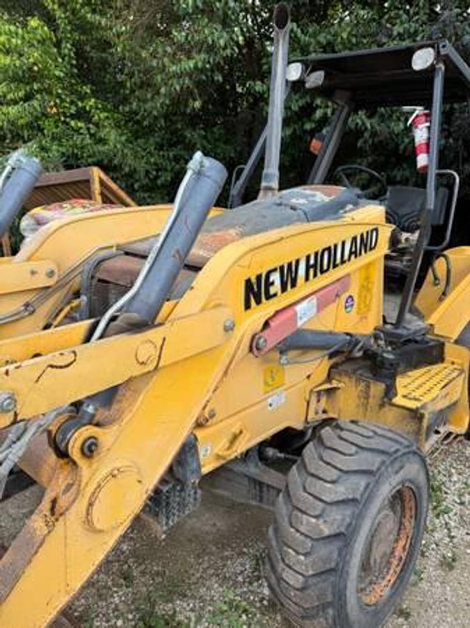 Used New Holland U80C Loader
