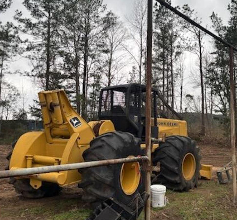 Used 1983 John Deere 640