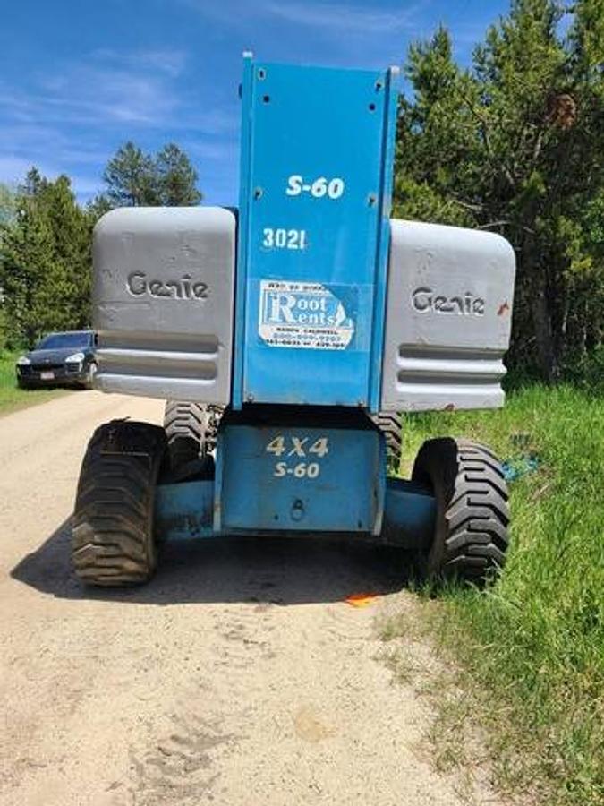 Used 2000 Genie Lift S-60 Boom Lift