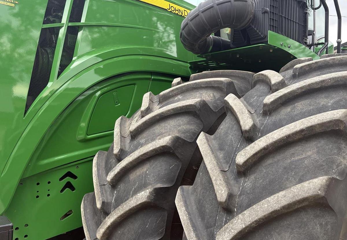 Used 2021 John Deere 9520R