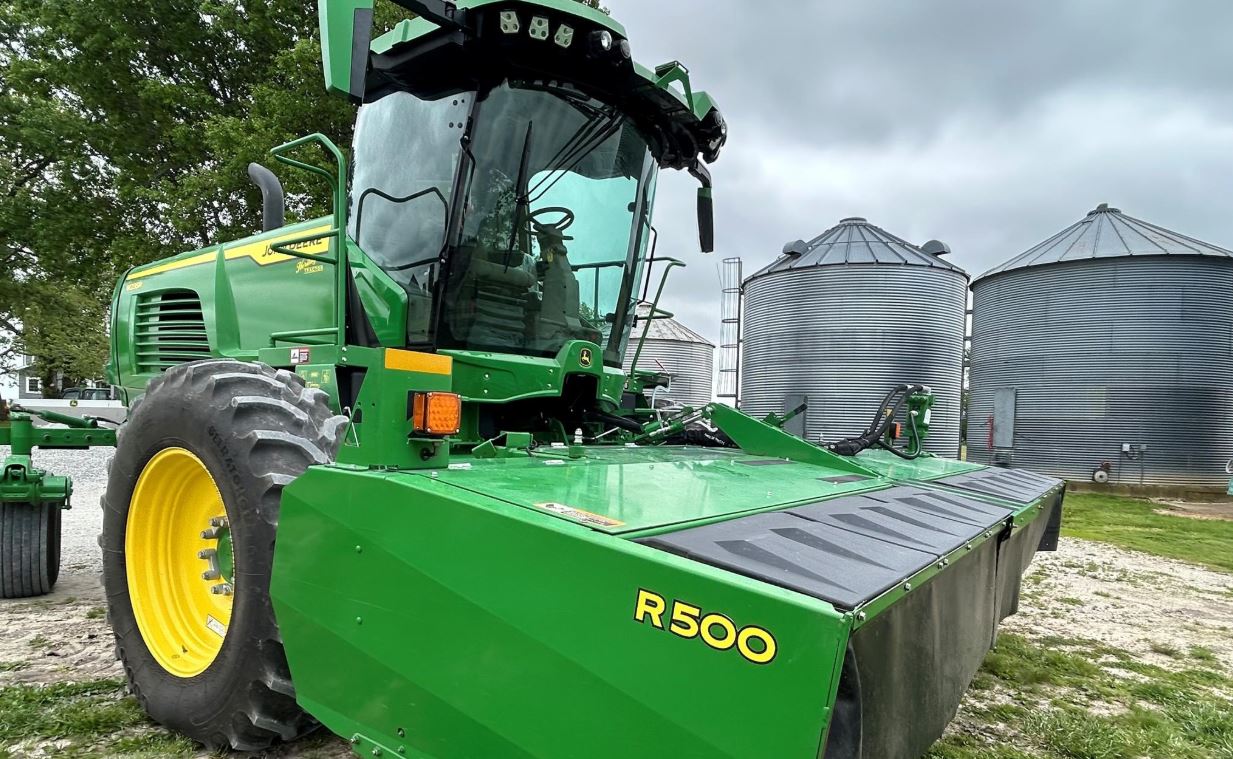 Used 2022 John Deere W235R