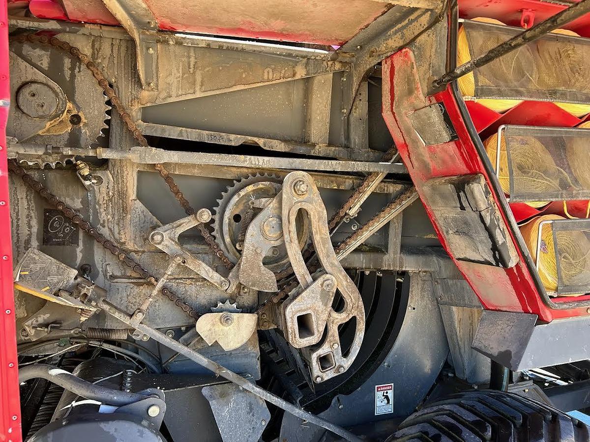 Used 2013 MASSEY FERGUSON 2170