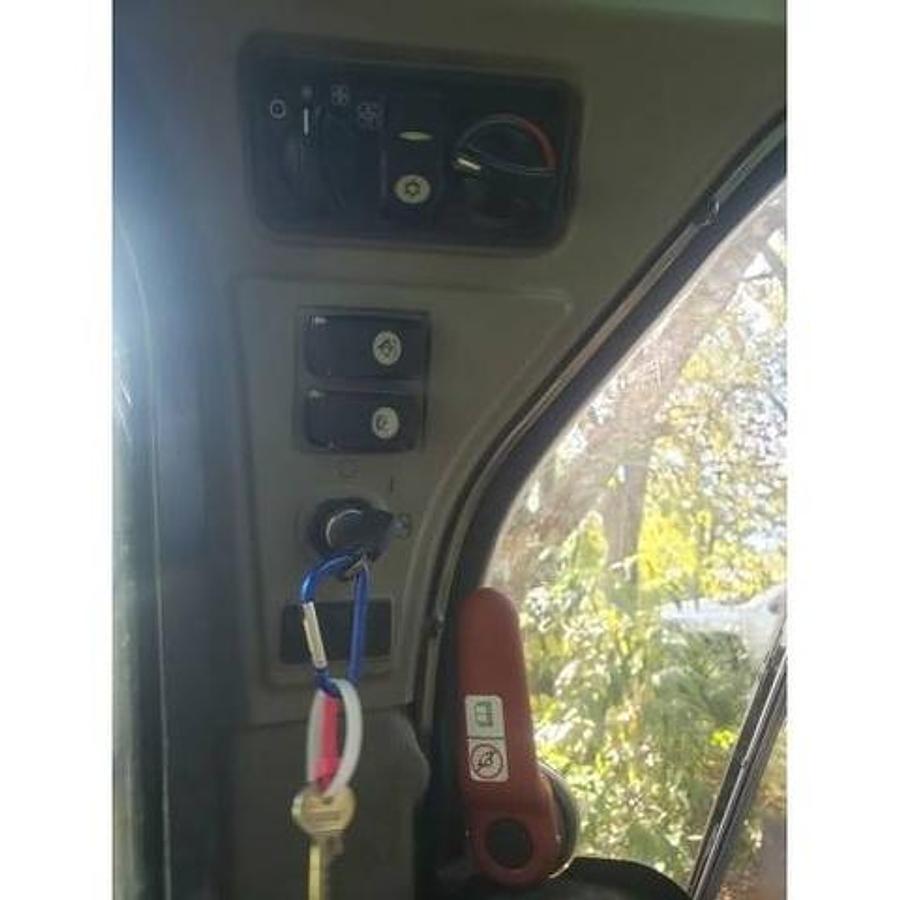 Used 2017 Caterpillar 299D2