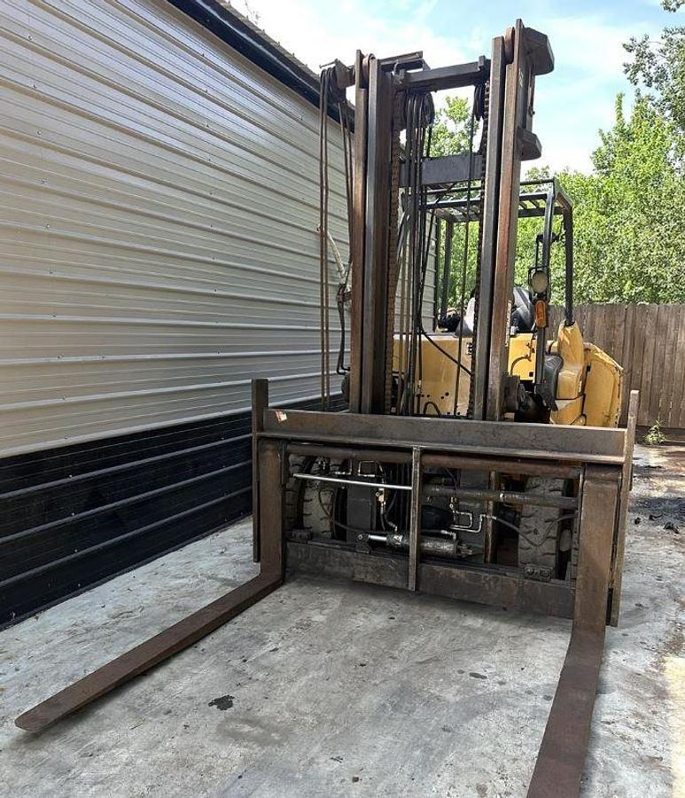 Used 2016 CATERPILLAR DP70N Forklift