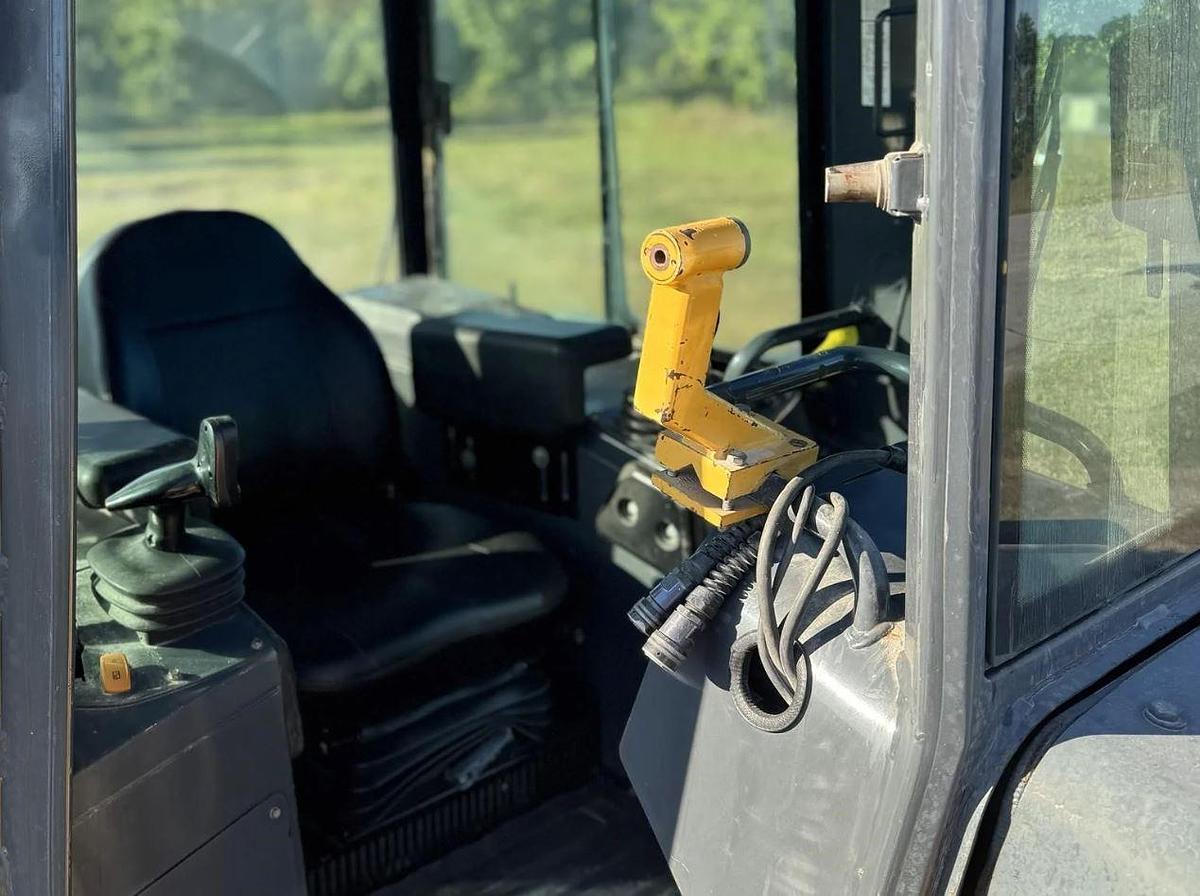 Used 2011 DEERE 700J LGP Crawler Dozer