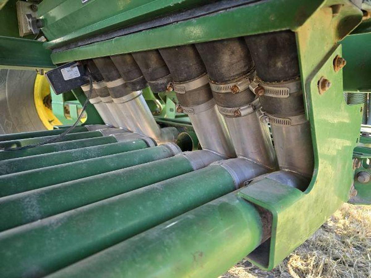 Used JOHN DEERE 1850 Air Seeder