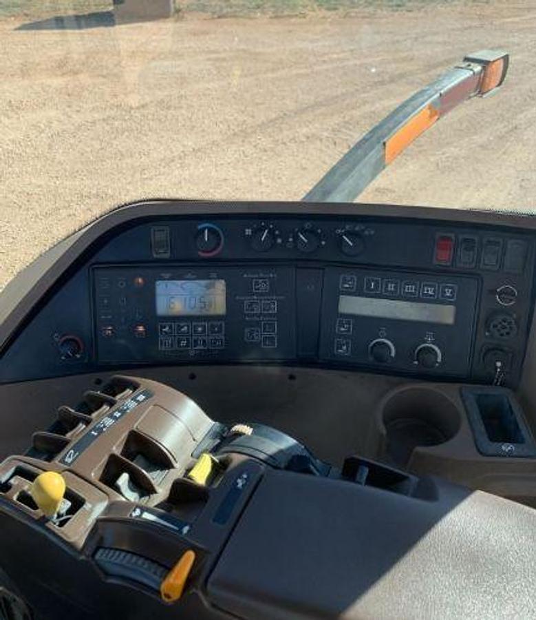 Used 2004 JOHN DEERE 8320