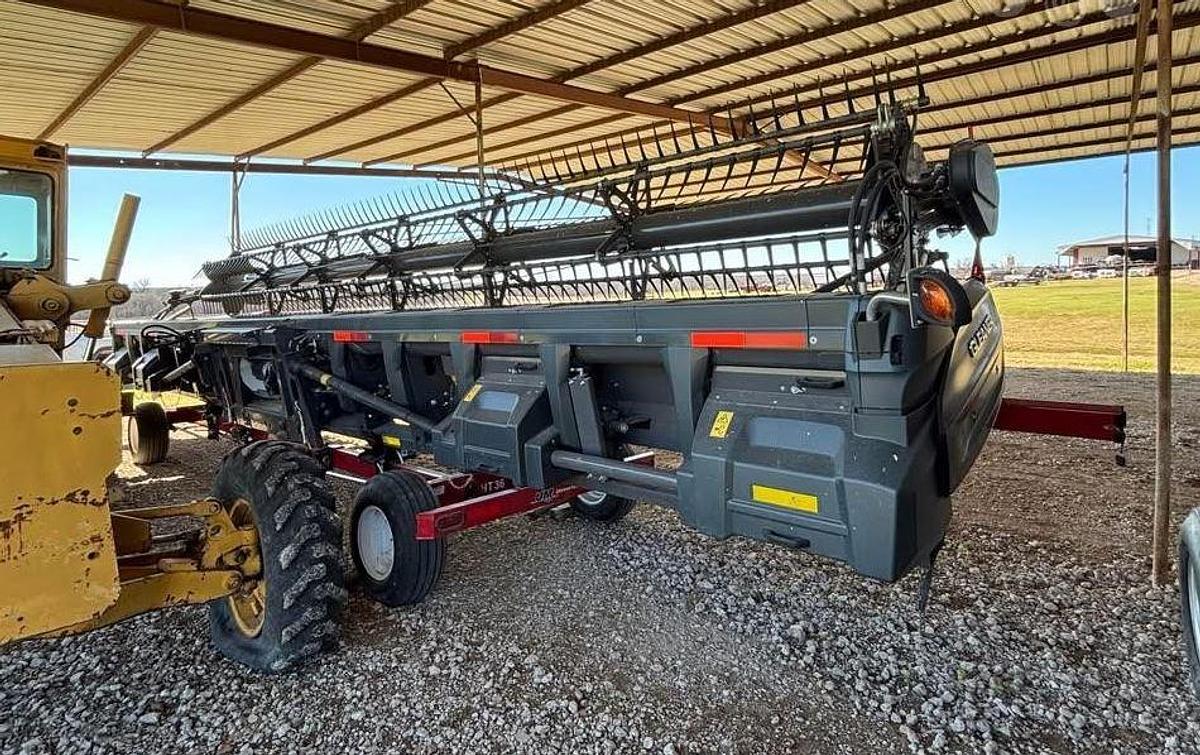 Used 2024 Gleaner 9335 Platform Header