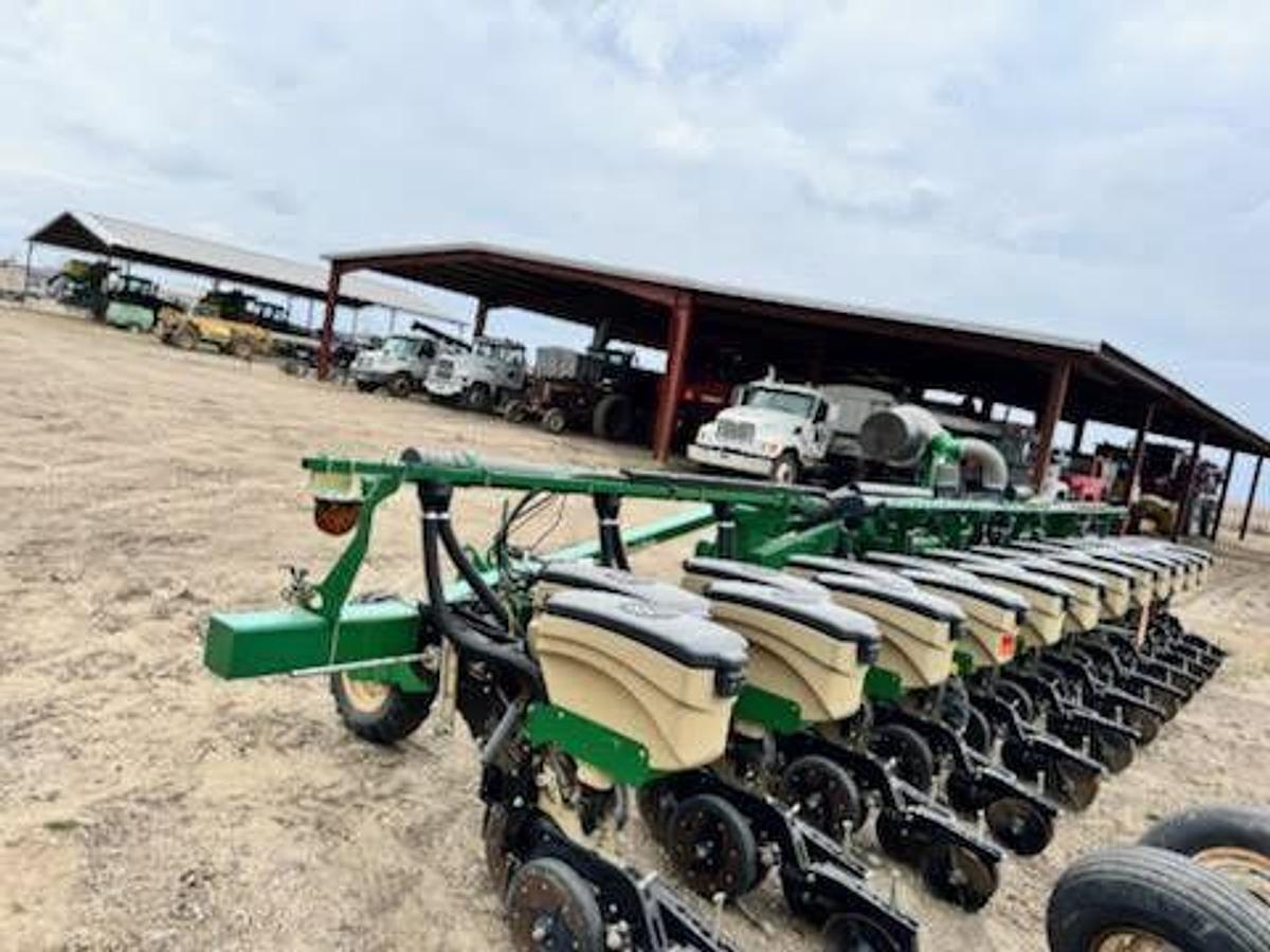 Used 2019 GREAT PLAINS 3P4025AH